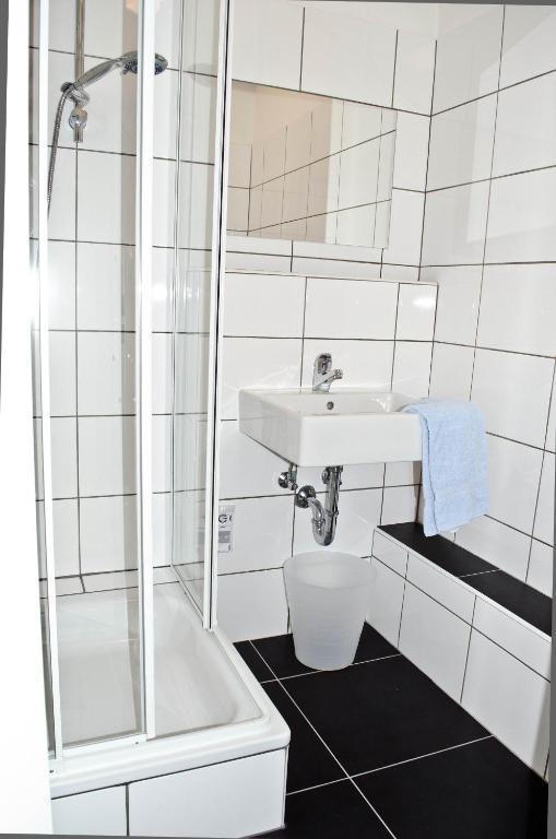 Hostel Nanina Gröbenzell Pokoj fotografie